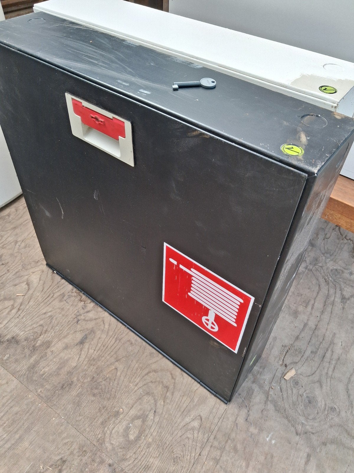 twee brandslanghaspels met kast 20 meter, Huis en Inrichting, Brandblussers en Brandkasten, Ophalen