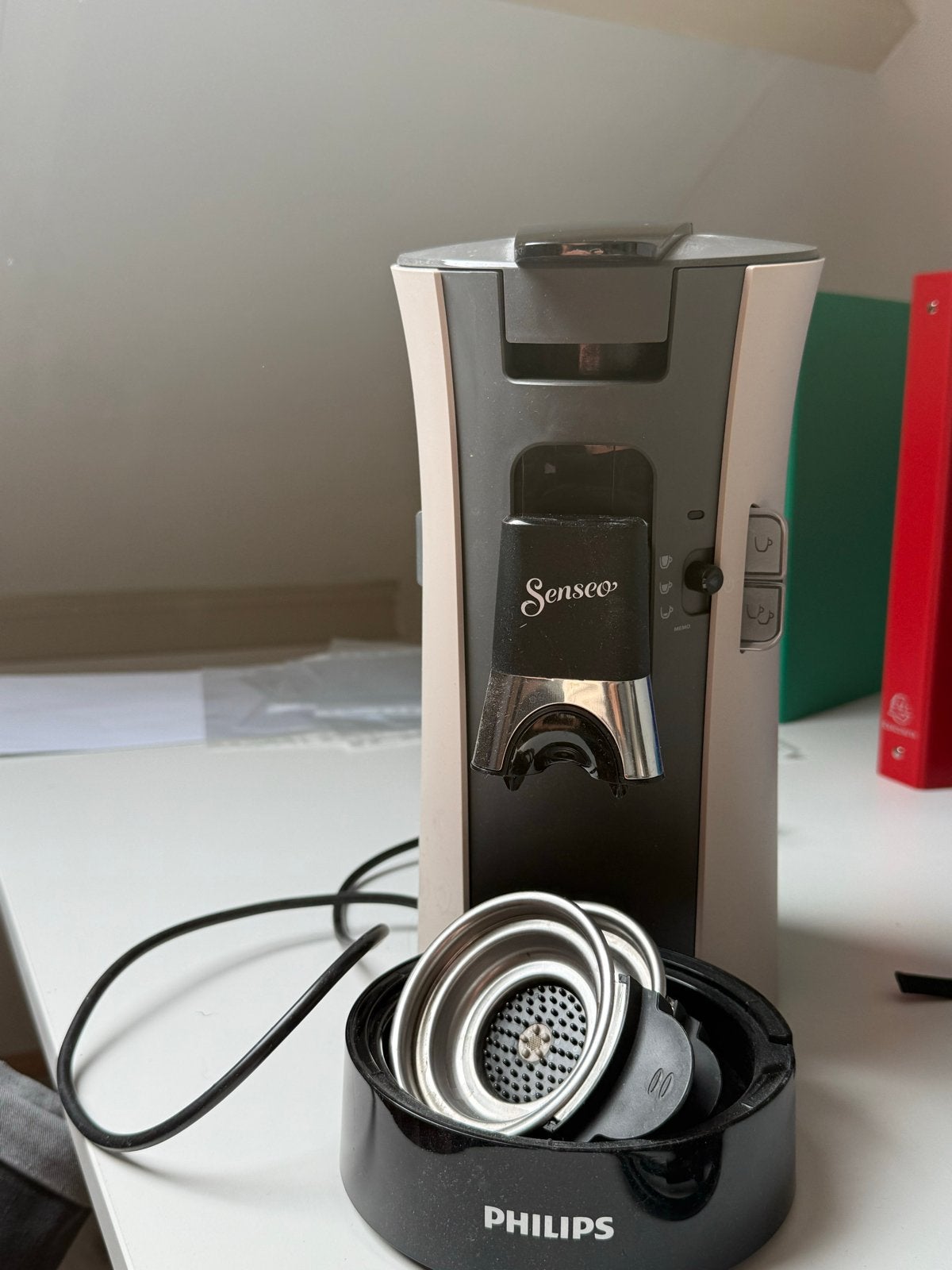 Philips Senseo Koffiezetapparaat - Wit/Grijs, Ophalen of Verzenden, Gebruikt, Koffiemachine, Koffiepads en cups
