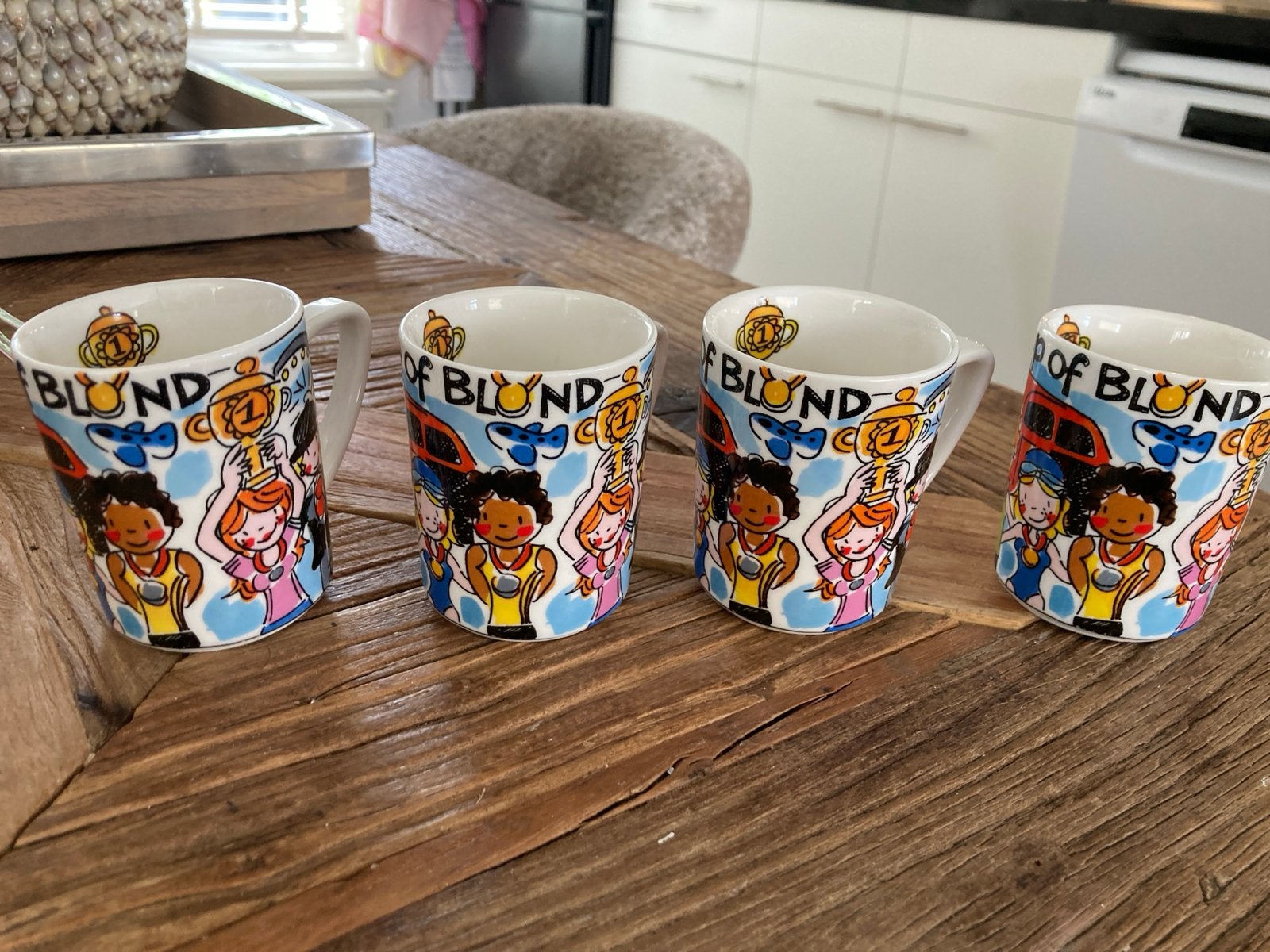 Blond Amsterdam & KLM bekers: Olympische Spelen & Ready to G, Keramiek, Ophalen of Verzenden, Zo goed als nieuw, Modern