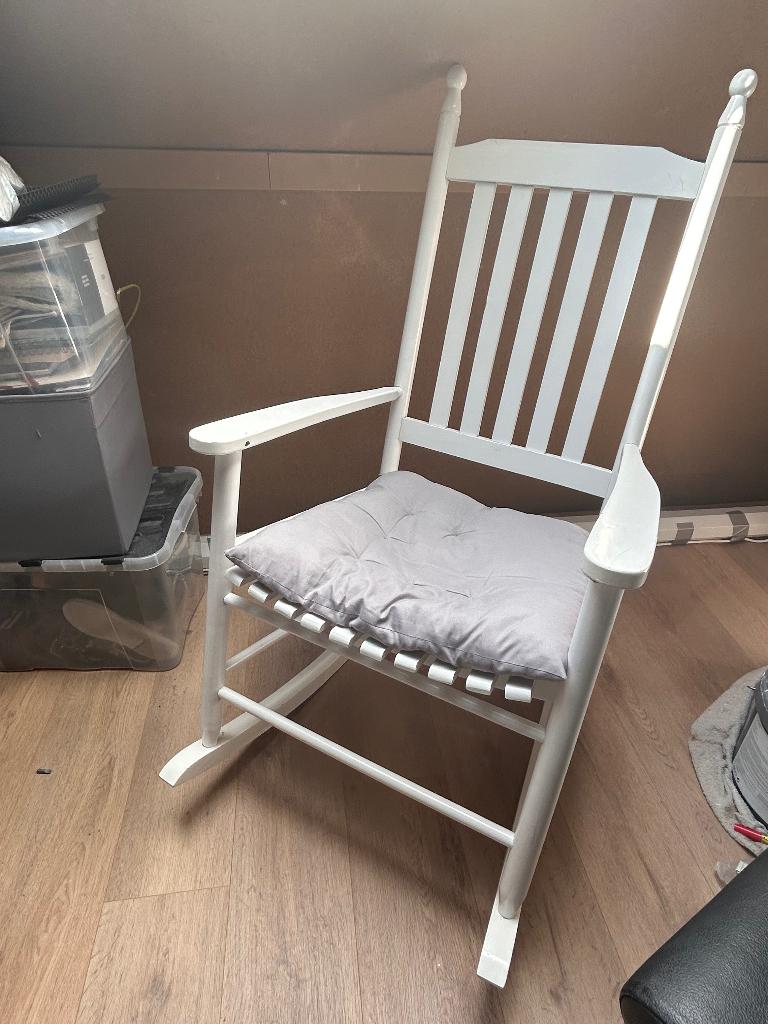 Schommelstoel € 25, Kinderen en Baby's, Kinderkamer | Tafels en Stoelen, Ophalen, Gebruikt, Stoel(en)