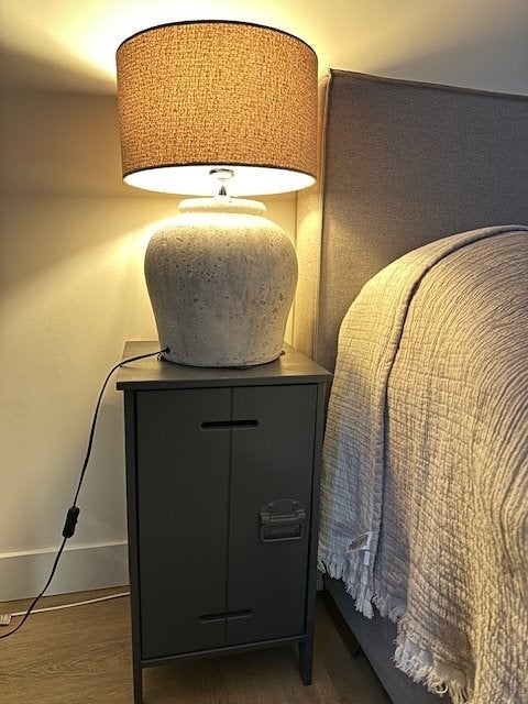 WOOOD nachtkastje Kluis 64x37x35 cm, Ophalen, Minder dan 45 cm, 55 tot 70 cm, Zo goed als nieuw