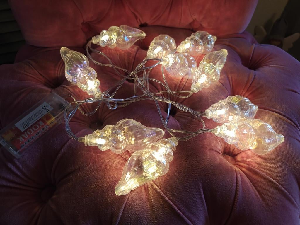 Parelmoer kleur 10 schelpen op licht ( bat), Ophalen of Verzenden