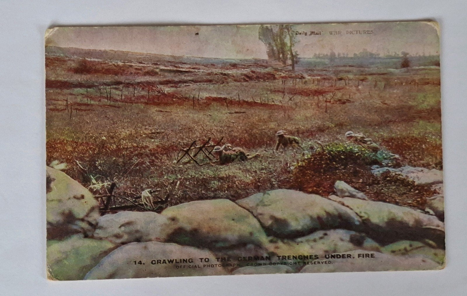 Ansichtkaart-WO1- Daily Mail Battle Pictures- Tommies- VK, Verzamelen, Ophalen of Verzenden, Landmacht, Engeland, Foto of Poster