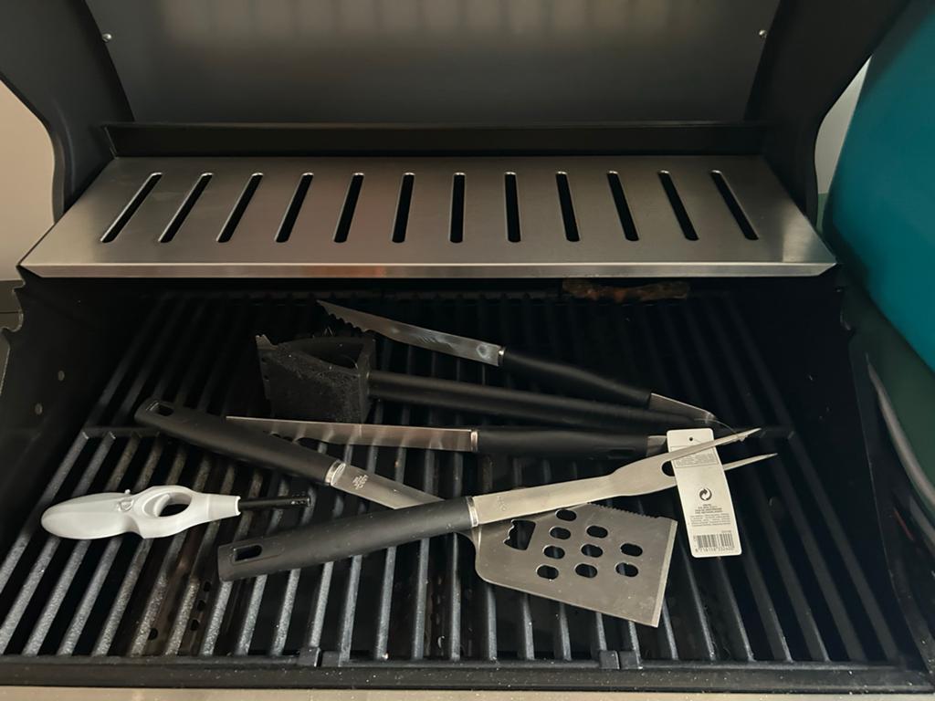 Central Park BBQ Friends Gasbarbecue met 4 branders, Ophalen, Gebruikt