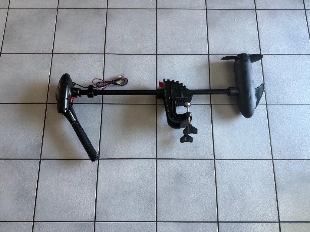 Nette Set ! Intex 40 LBS incl. 105Ah Dyno en Oplader, Watersport en Boten, Ophalen, Zo goed als nieuw, Overige typen