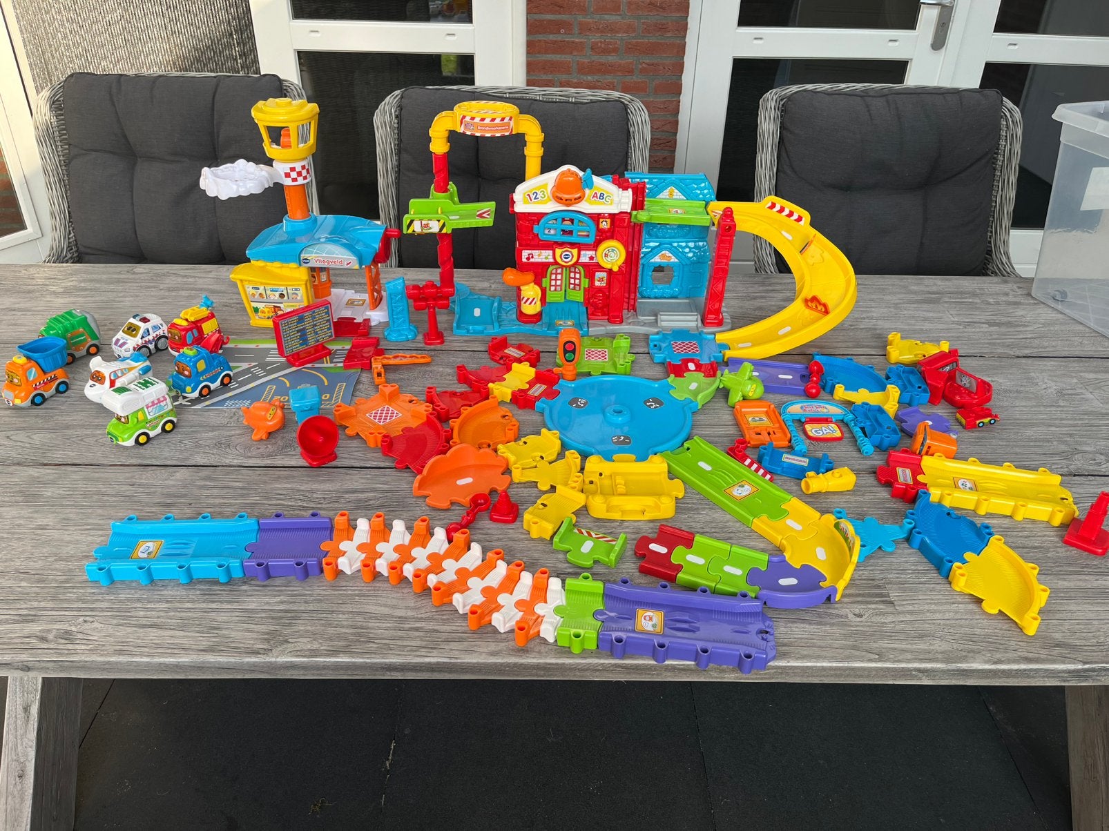 Diverse Vtech toet toet speelgoed, Ophalen, Zo goed als nieuw, 2 tot 4 jaar
