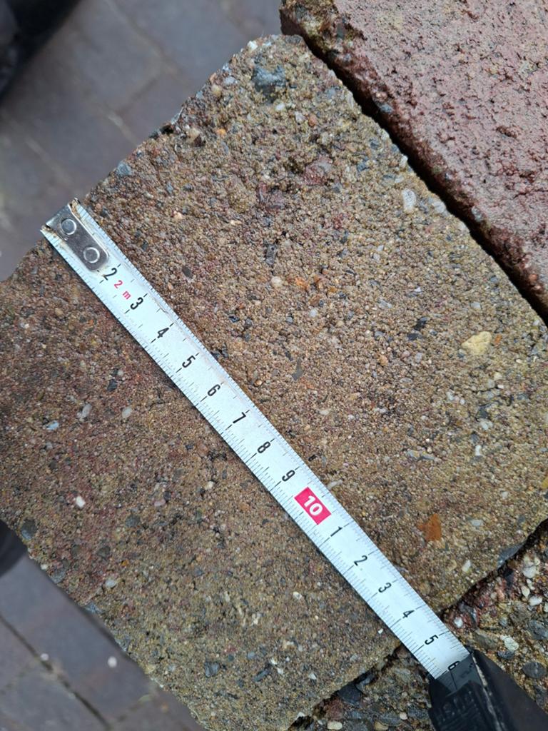 Koppelstenen, afcte halen,  ruim 6m2, Tuin en Terras, Tegels en Klinkers, Gebruikt, Klinkers, Beton, 5 tot 10 m², Ophalen