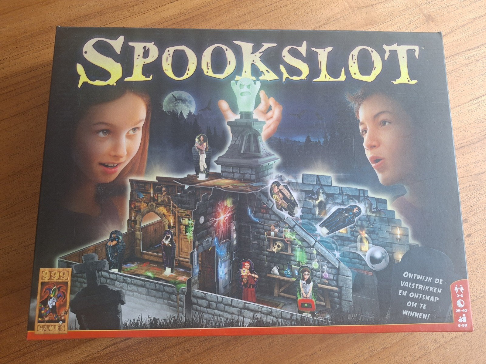 Spookslot Bordspel - Ontsnap uit het spookhuis!, Drie of vier spelers, Ophalen of Verzenden, Zo goed als nieuw, 999 Games