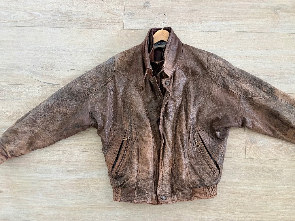 Te koop: vintage (jaren 80)bruin leren jack mt. 52, Ophalen, Gedragen, Maat 52/54 (L), Bruin