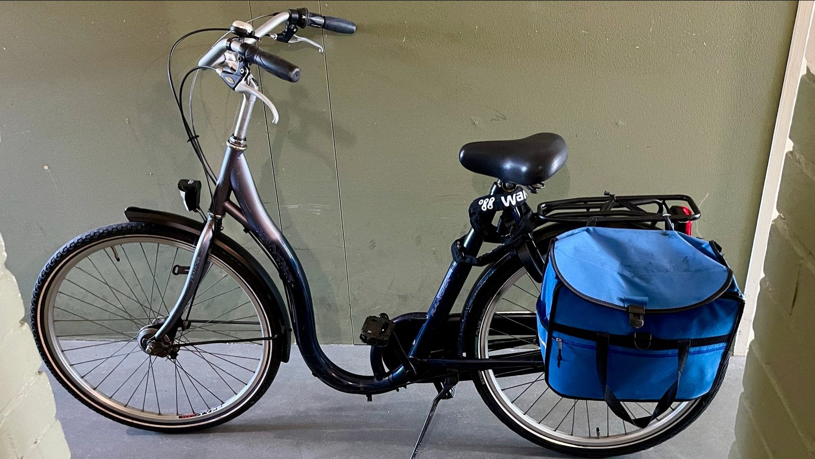 Damesfiets met lage instap en versnellingen, Velgrem, Zo goed als nieuw, Ophalen, Overige merken