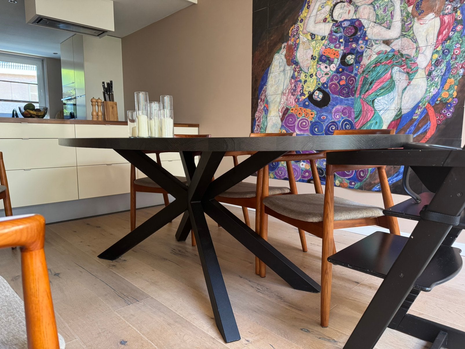 Foto 6 van Z.g.a.n. ovalen eettafel