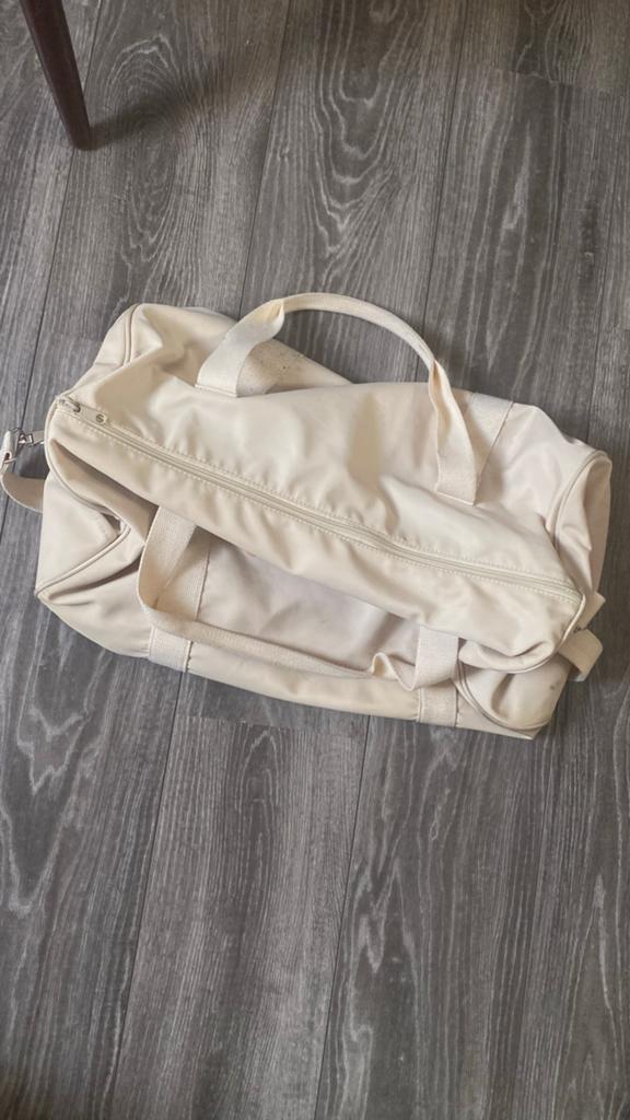 Beige Duffle Reistas, Sieraden, Tassen en Uiterlijk, Tassen | Reistassen en Weekendtassen, Ophalen, 40 tot 60 cm, 30 cm of meer