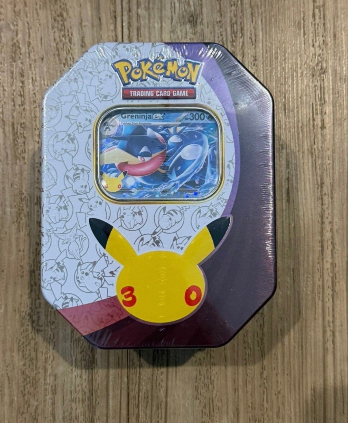 Sealed 30th Celebration Greninja ex Tin – Promo – 4  Packs, Ophalen of Verzenden, Nieuw, Boosterbox, Foil