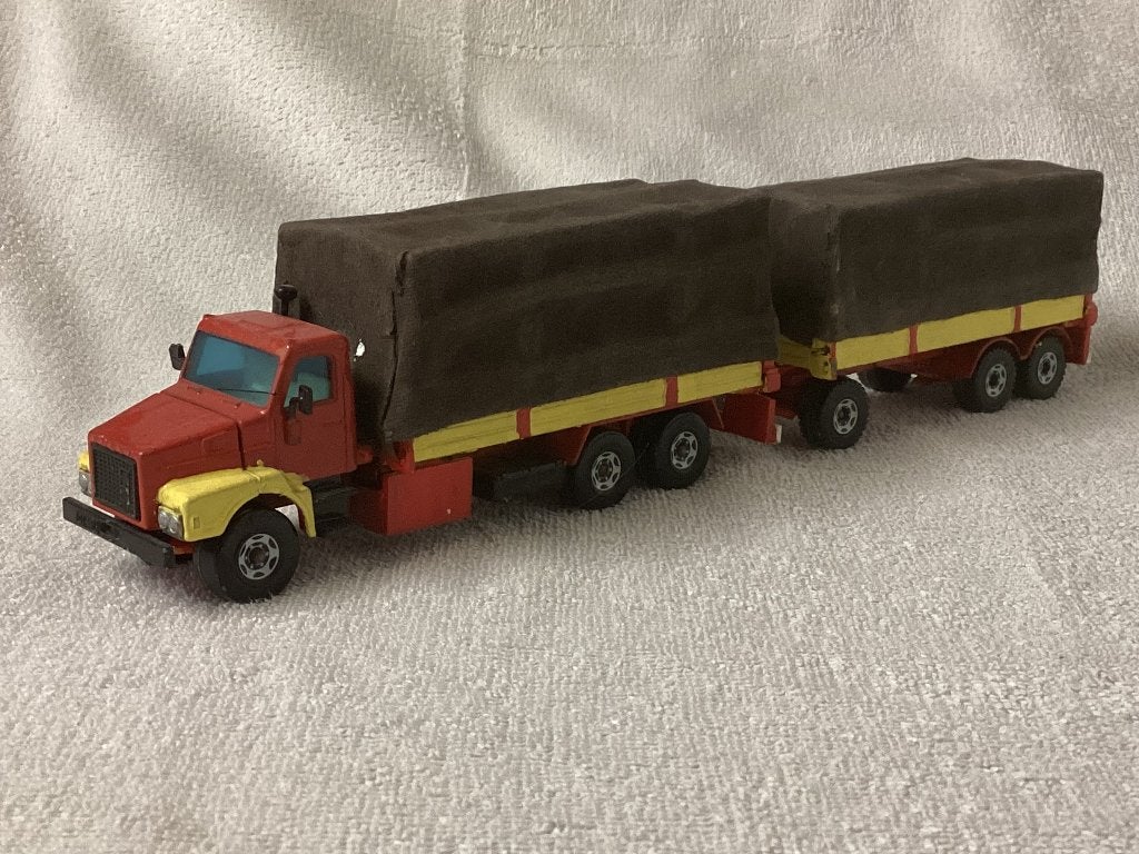 VOLVO N12 vrachtwagen met aanhanger met huifen, Ophalen of Verzenden, Zo goed als nieuw, Bus of Vrachtwagen, SIKU