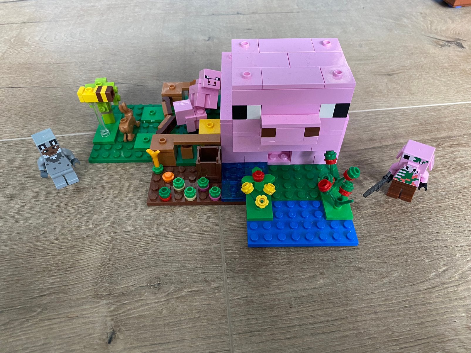LEGO 21268 Minecraft Het huis van het biggetje, Ophalen of Verzenden, Zo goed als nieuw