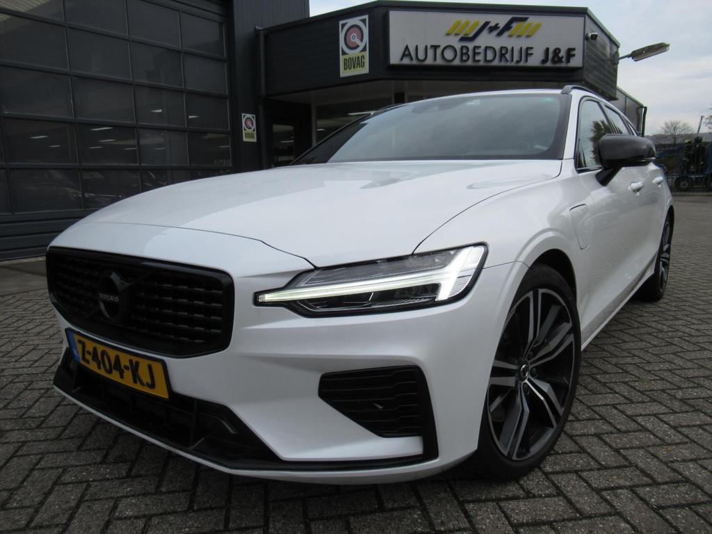 Volvo V60 2.0 T8 Twin Engine AWD R-Design / AUTOMAAT / NAV /, Automaat, Gebruikt, 4 cilinders, Wit