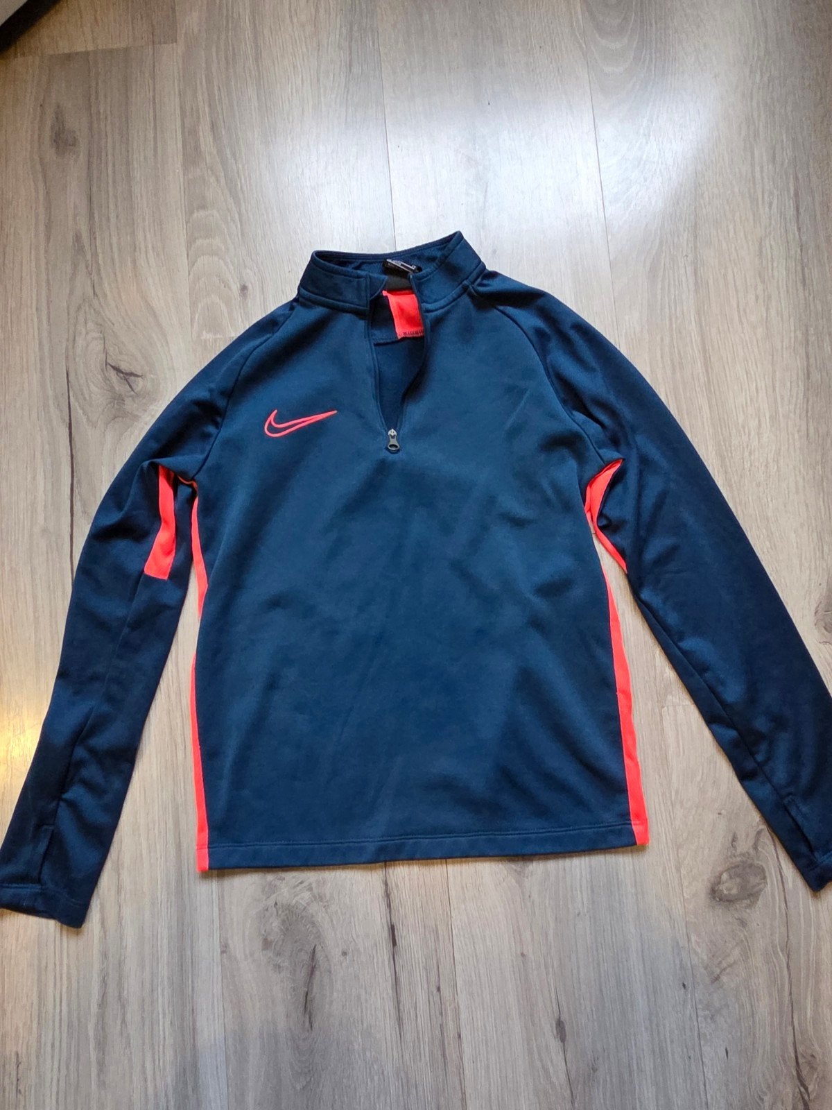 Nike Trainingsvest 128 134, Ophalen of Verzenden, Zo goed als nieuw