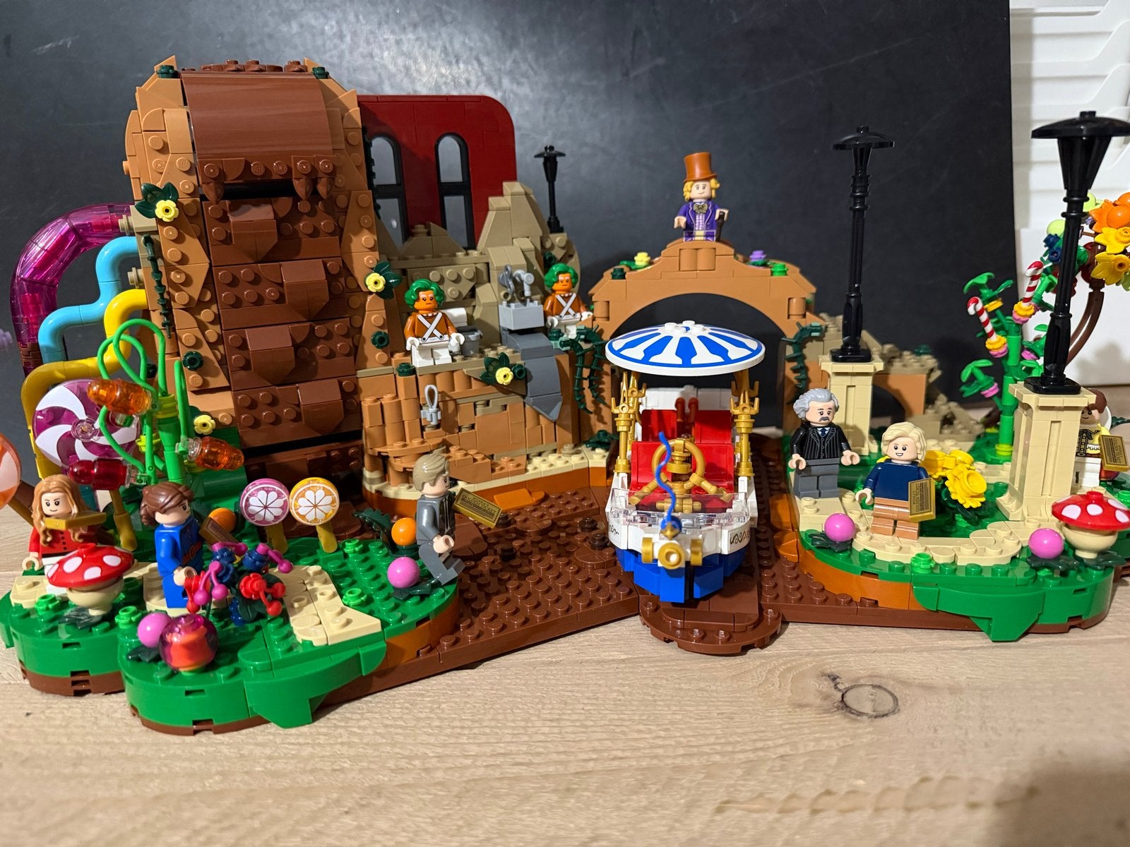 Lego Ideas 21360 Willy Wonka en de Chocoladefabriek, Ophalen of Verzenden, Zo goed als nieuw