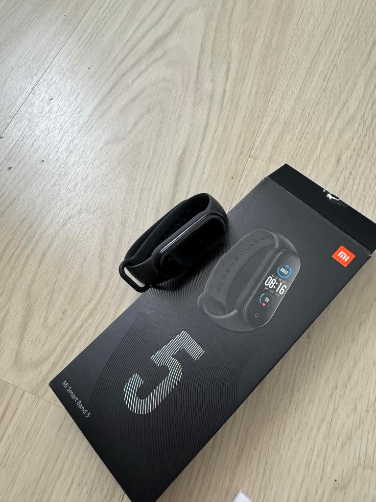 Xiaomi Mi Smart Band 5 - Smart Watch, Afstand, Zwart, Ophalen of Verzenden, Zo goed als nieuw