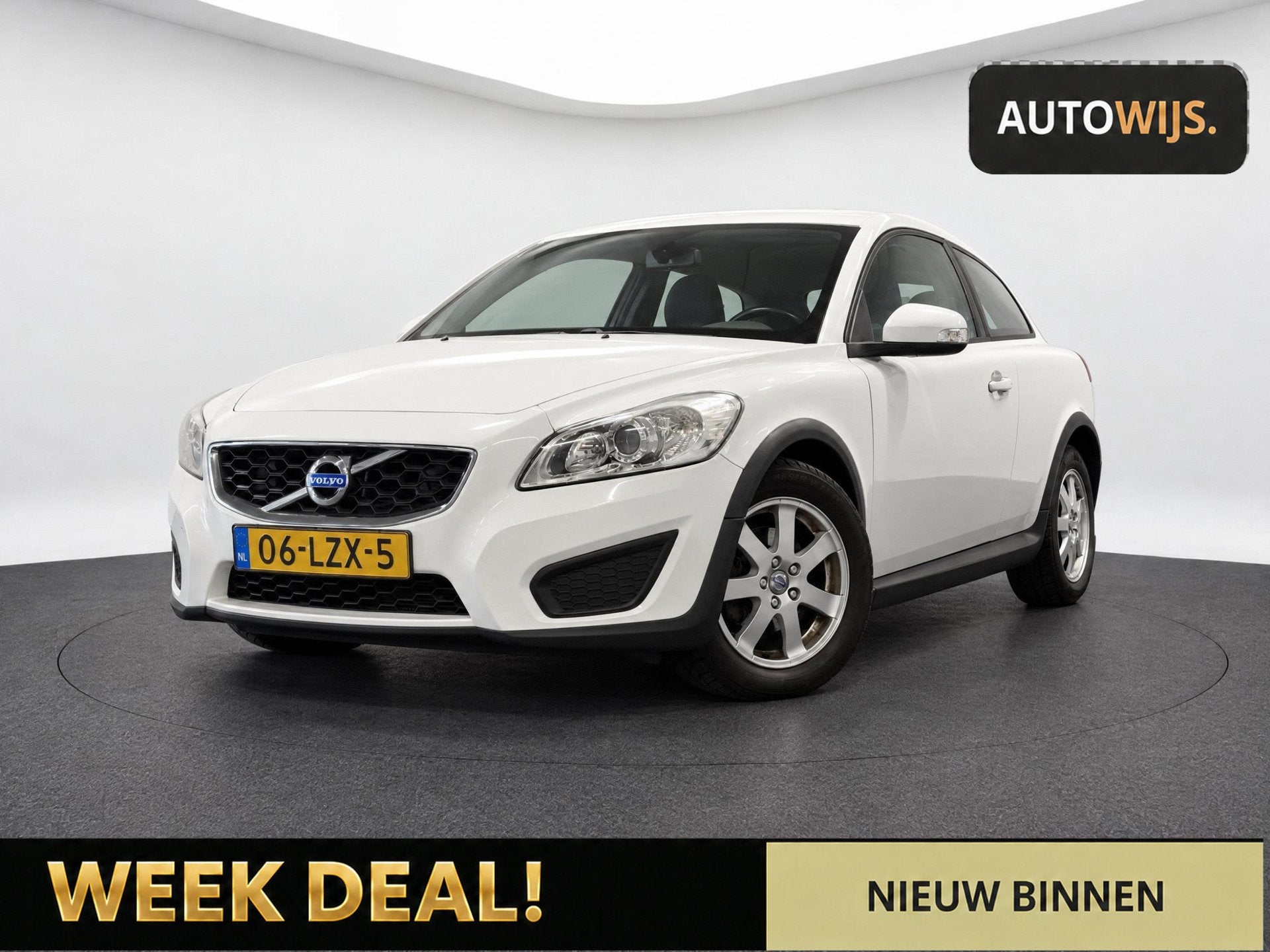 Volvo C30 1.6 Advantage|NL AUTO|XENON|APK 8-2027|NETJES!, Auto's, Voorwielaandrijving, Gebruikt, Zwart, 4 cilinders