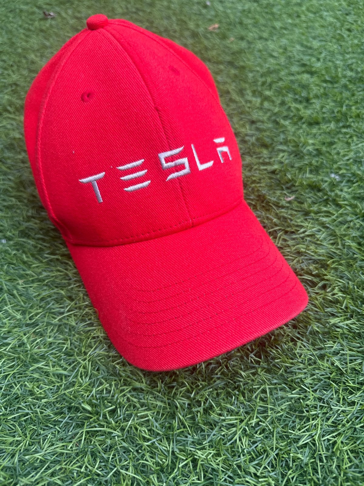 Tesla Baseball Cap / Pet Rood - Maat S/M, Ophalen of Verzenden, Gedragen, Pet