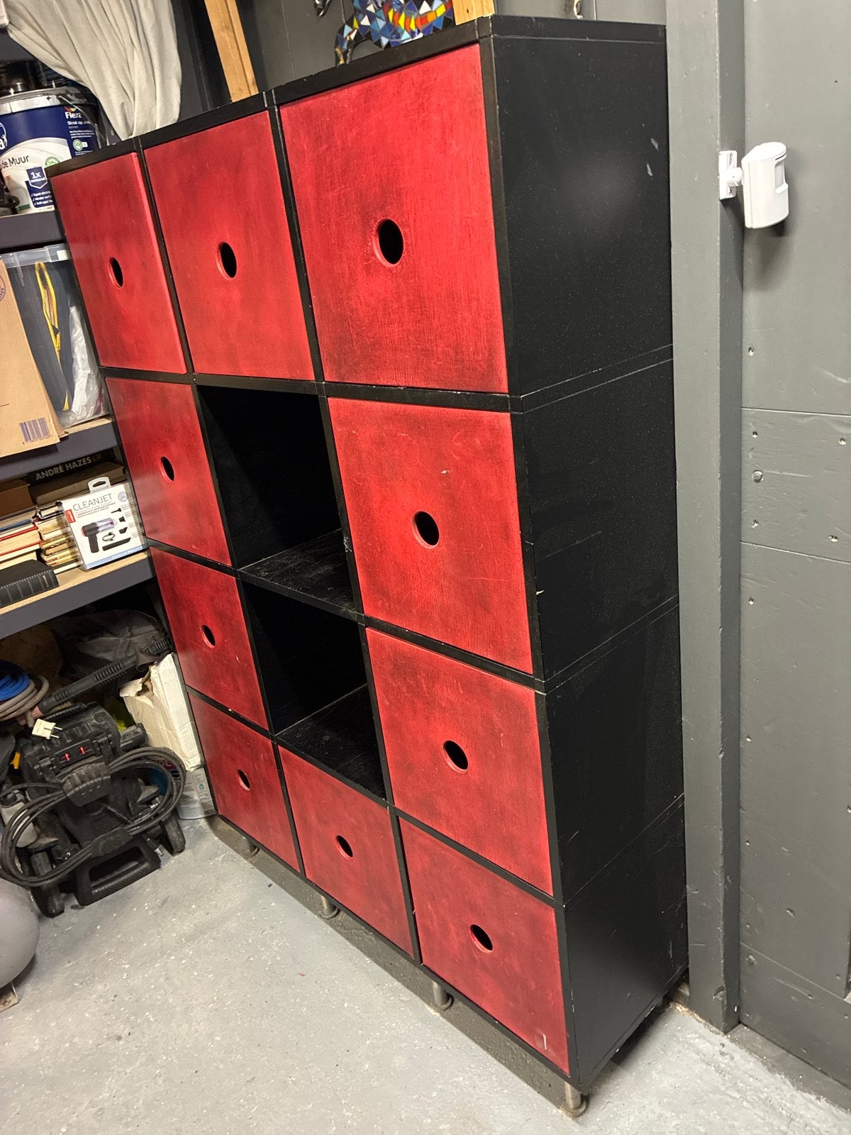 Kast met vakken en deurtjes - Zwart/Rood, Ophalen, Gebruikt