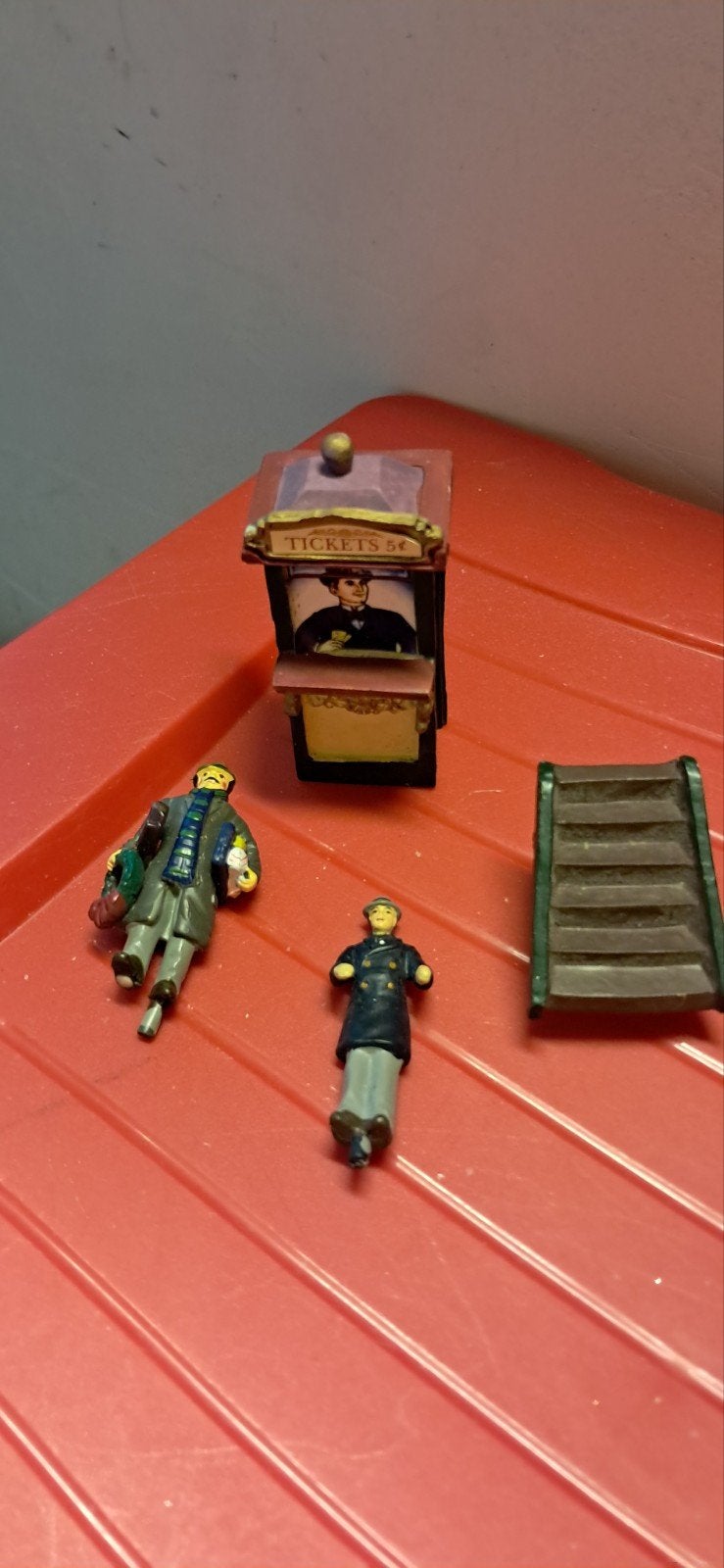 mr christmas carousel figuren, Ophalen of Verzenden, Zo goed als nieuw, Poppenhuis