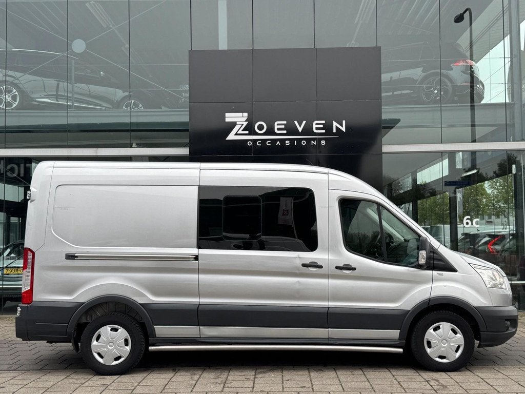 Ford Transit 350 2.2 TDCI L3H2 DC Trend 7 persoons!, Auto's, Voorwielaandrijving, Euro 5, Gebruikt, Zwart