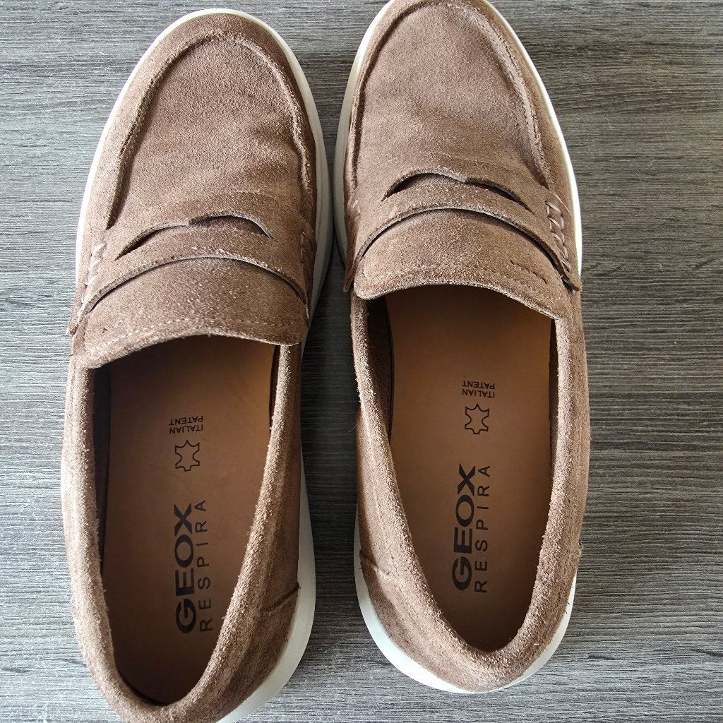 Geox Respira suède loafers - Maat 44, Kleding | Heren, Loafers, Bruin, Ophalen of Verzenden, Zo goed als nieuw