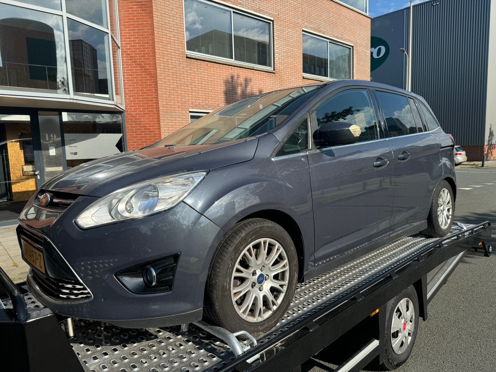 FORD TRANSIT FORD CONNECT TE KOOP GEVRAAGD ‼️‼️, Auto's, Euro 5, Stof, Zwart, 1404 kg