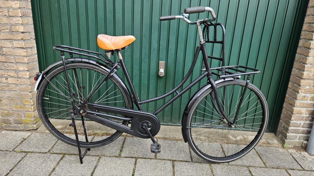 Omafiets met nieuwe spatborden/verlichting/bel, 56 cm of meer, Ophalen, Zo goed als nieuw