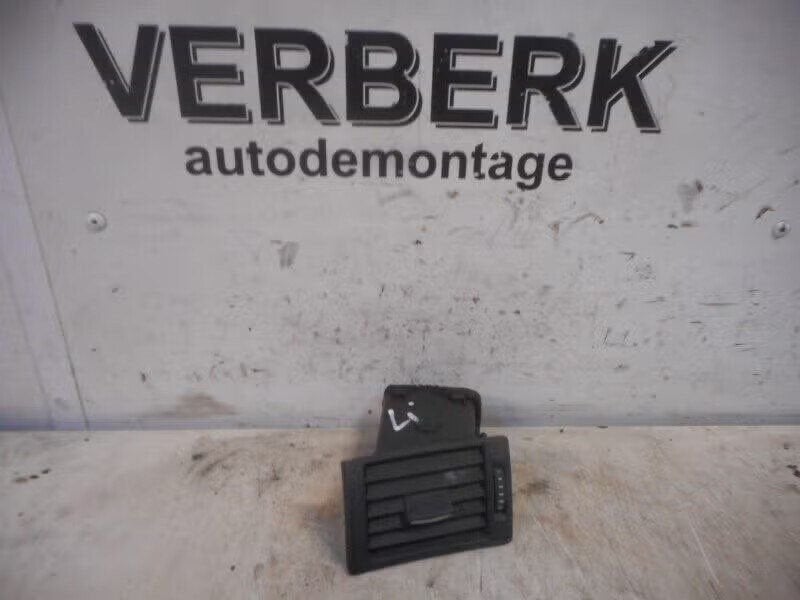 DASHBOARD LUCHTROOSTER LINKS Audi A4 (B6) (01-2000/01-2005), Auto-onderdelen, Gebruikt, Auto-Union-Straße 1, 85057 Ingolstadt, DE