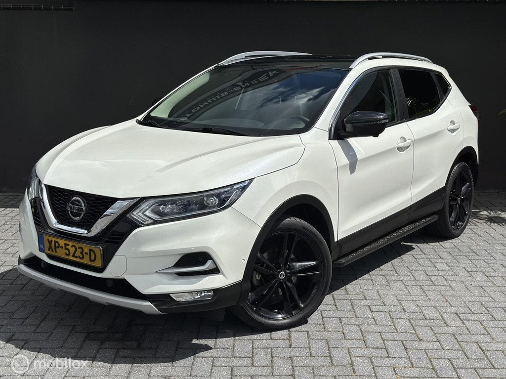 Nissan Qashqai Tekna|Pano | 360° Camera | Keyless | Trekhaa, Voorwielaandrijving, 687 kg, Gebruikt, Euro 6