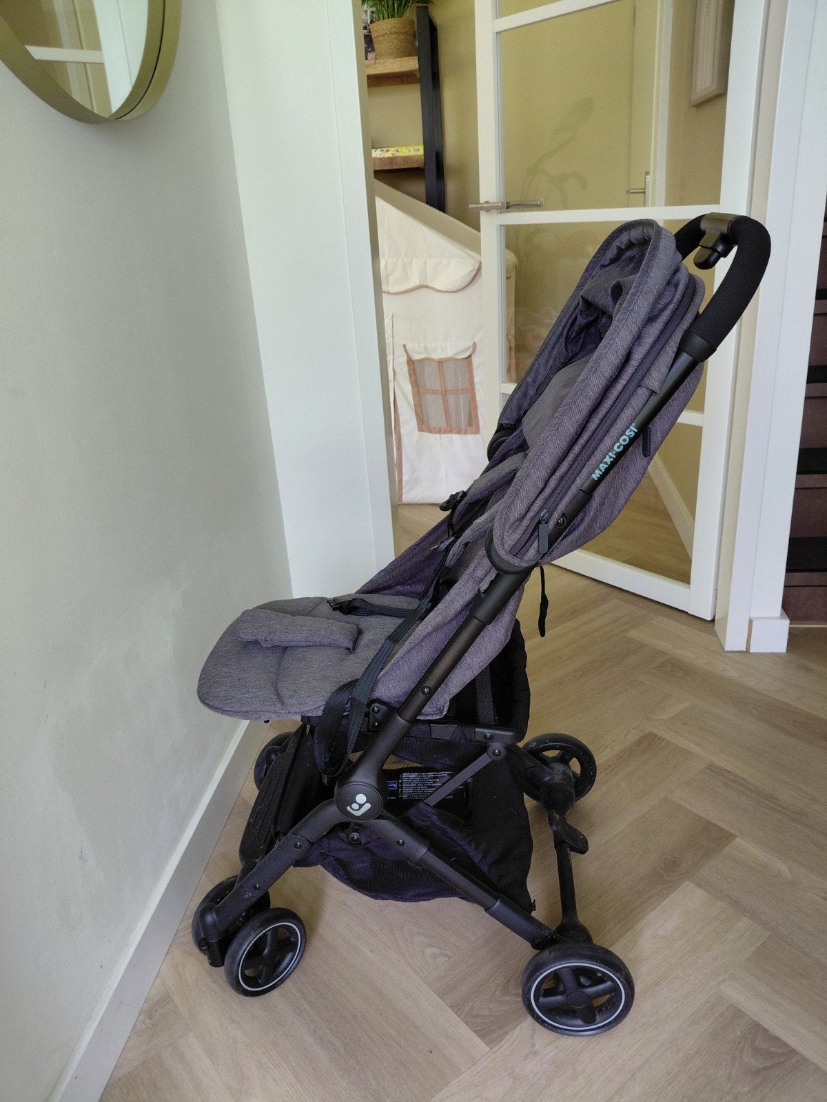 Maxi-Cosi Lara2 Buggy - Compact en Lichtgewicht, Kinderen en Baby's, Buggy's, Ophalen, Zo goed als nieuw, Maxi-Cosi, Verstelbare rugleuning