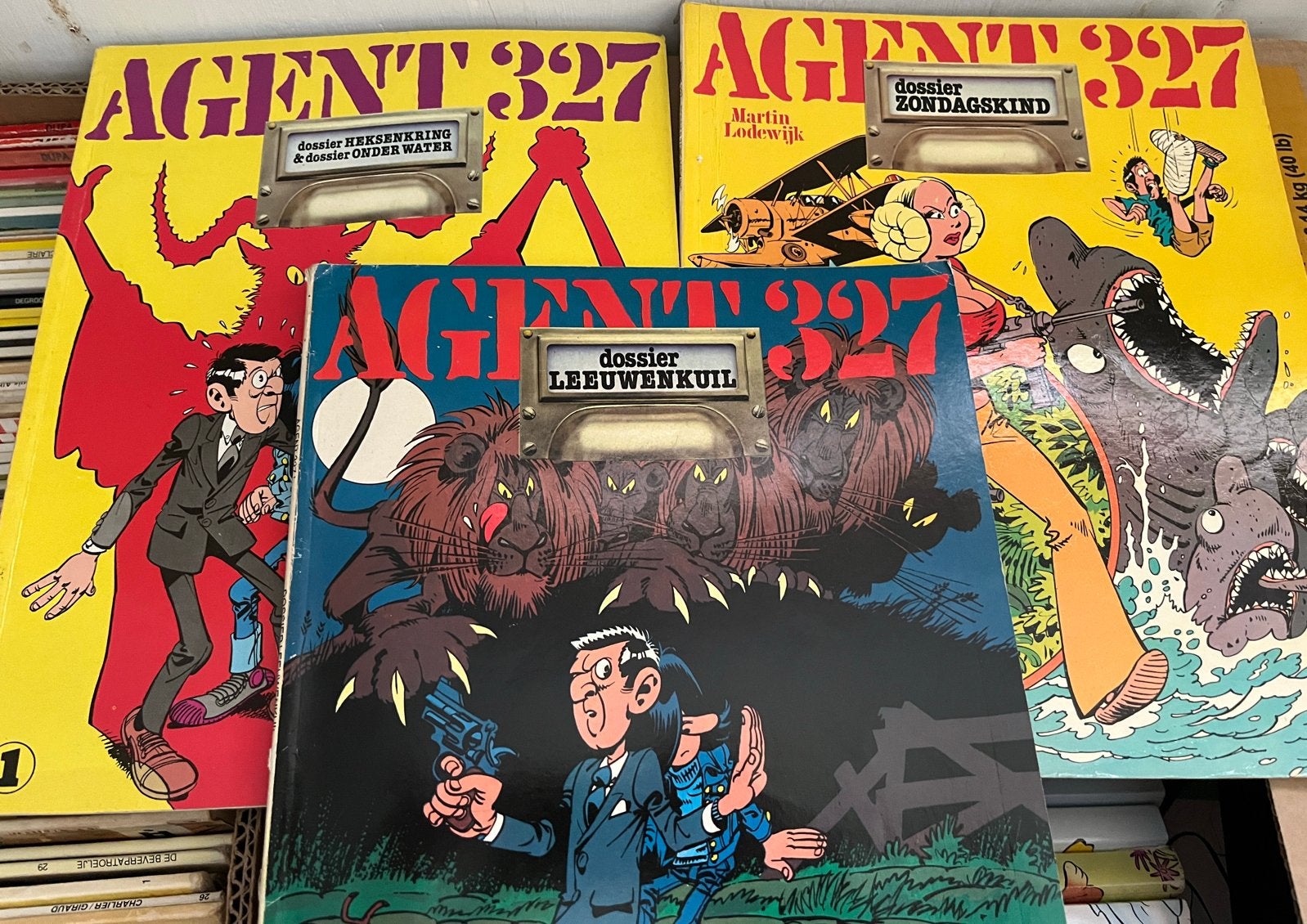 Agent 327 Dossiers: Heksenkring, Leeuwenkuil, Zondagskind, Meerdere stripboeken, Ophalen of Verzenden, Gelezen