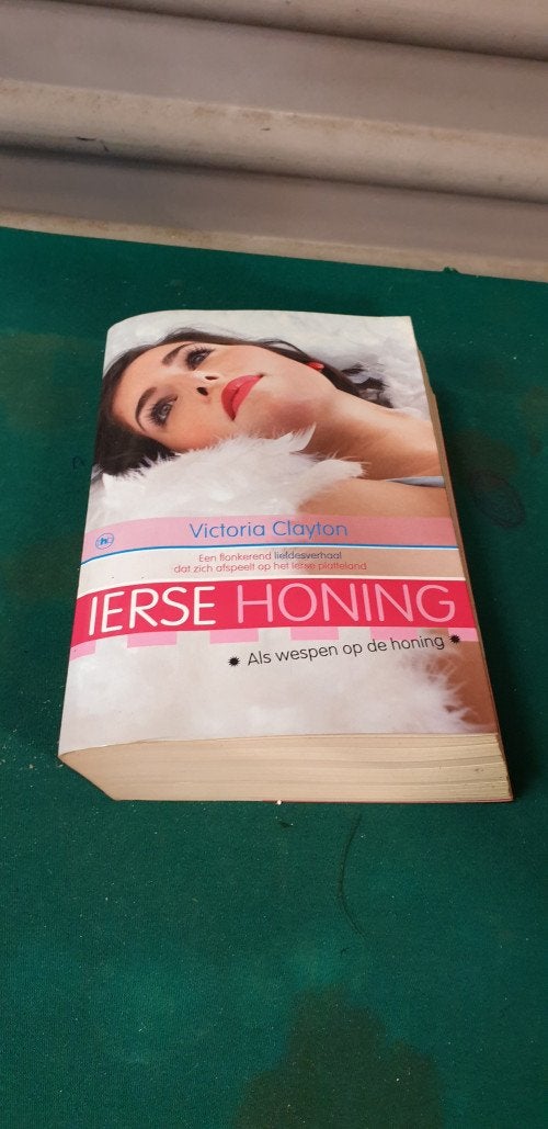 -	Boek victoria clayton  ierse honing, Ophalen of Verzenden
