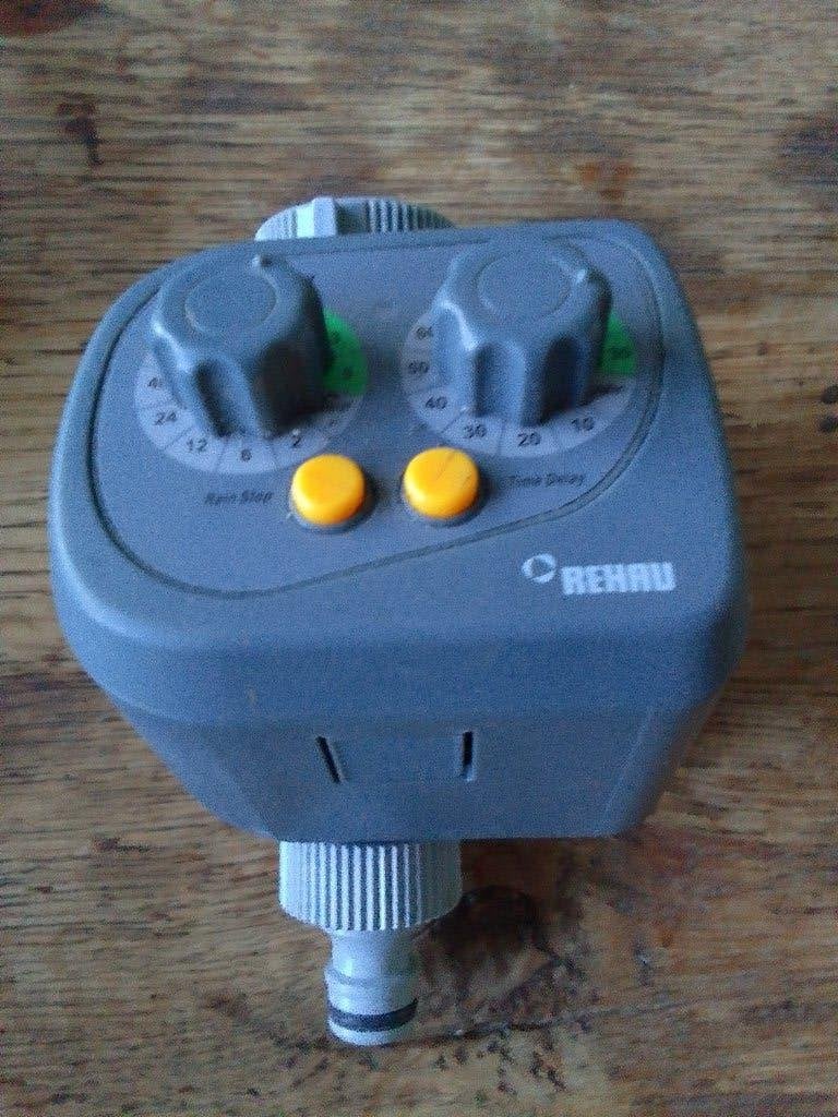 Rehau tuinsproei- of potdruppel- computer, Ophalen of Verzenden, Gebruikt
