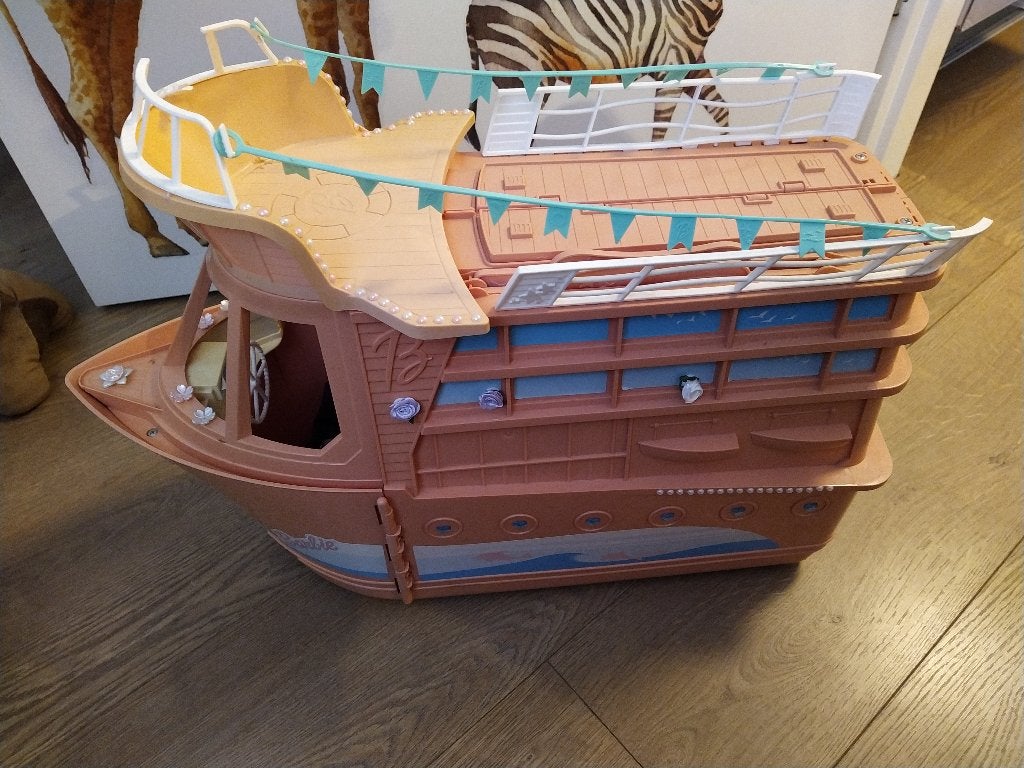 Barbie boot / cruiseschip met 2 poppen, Ophalen of Verzenden, Gebruikt, Barbie