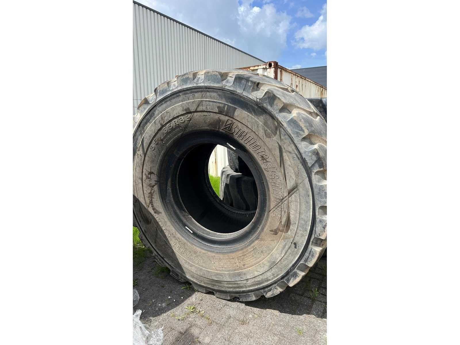 Bridgestone - V-STEEL L5 - Band 35/65R33