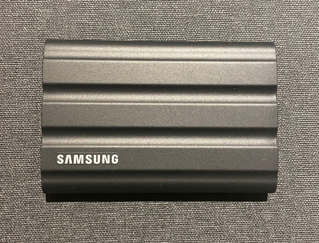 New - Samsung Portable SSD T7 Shield 2TB, Computers en Software, 2TB, SSD, Nieuw, Ophalen of Verzenden