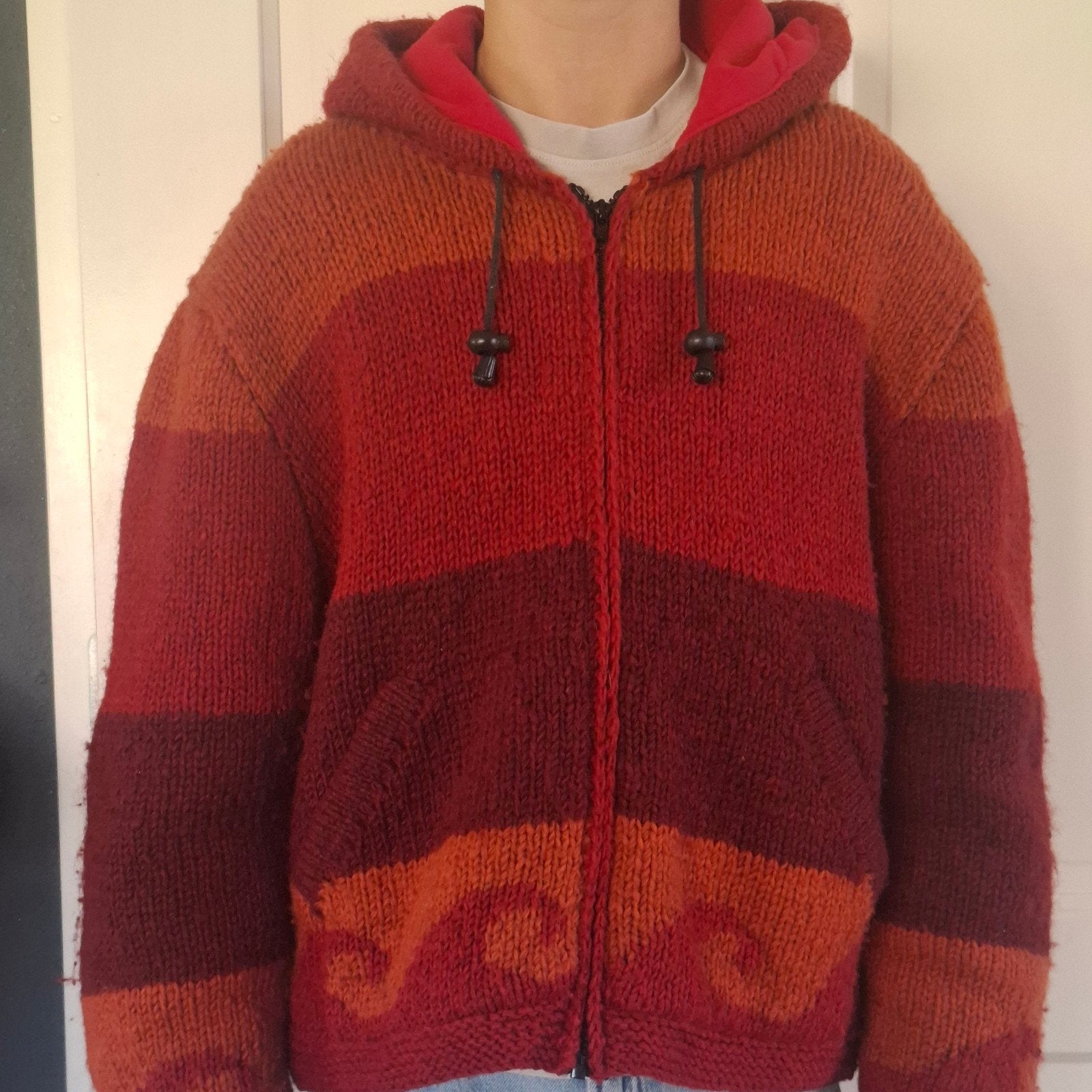 Gebreid vest met capuchon - Rood/Oranje gestreept, Maat 38/40 (M), Meerkleurig, Ophalen of Verzenden, Onbekend