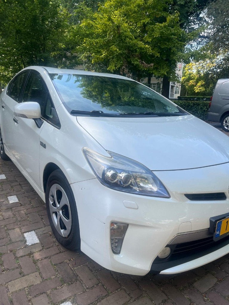 Toyota Prius 1.8 Plug-in Hybrid 136PK Aut 2012 Wit, Euro 5, Zwart, Leder en Stof, Wit
