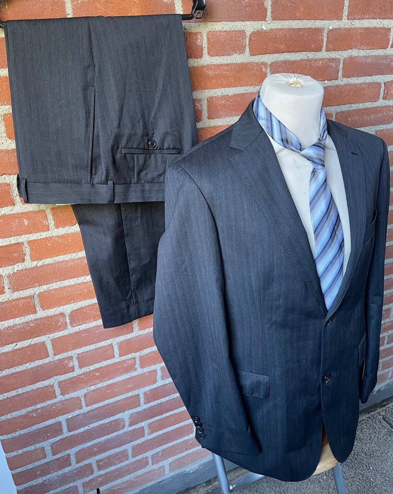 HUGO BOSS Pasolini1/Movie1 Pak - Donkergrijs Wol Mt 52, Kleding | Heren, Ophalen of Verzenden, Gedragen, Maat 52/54 (L), Grijs