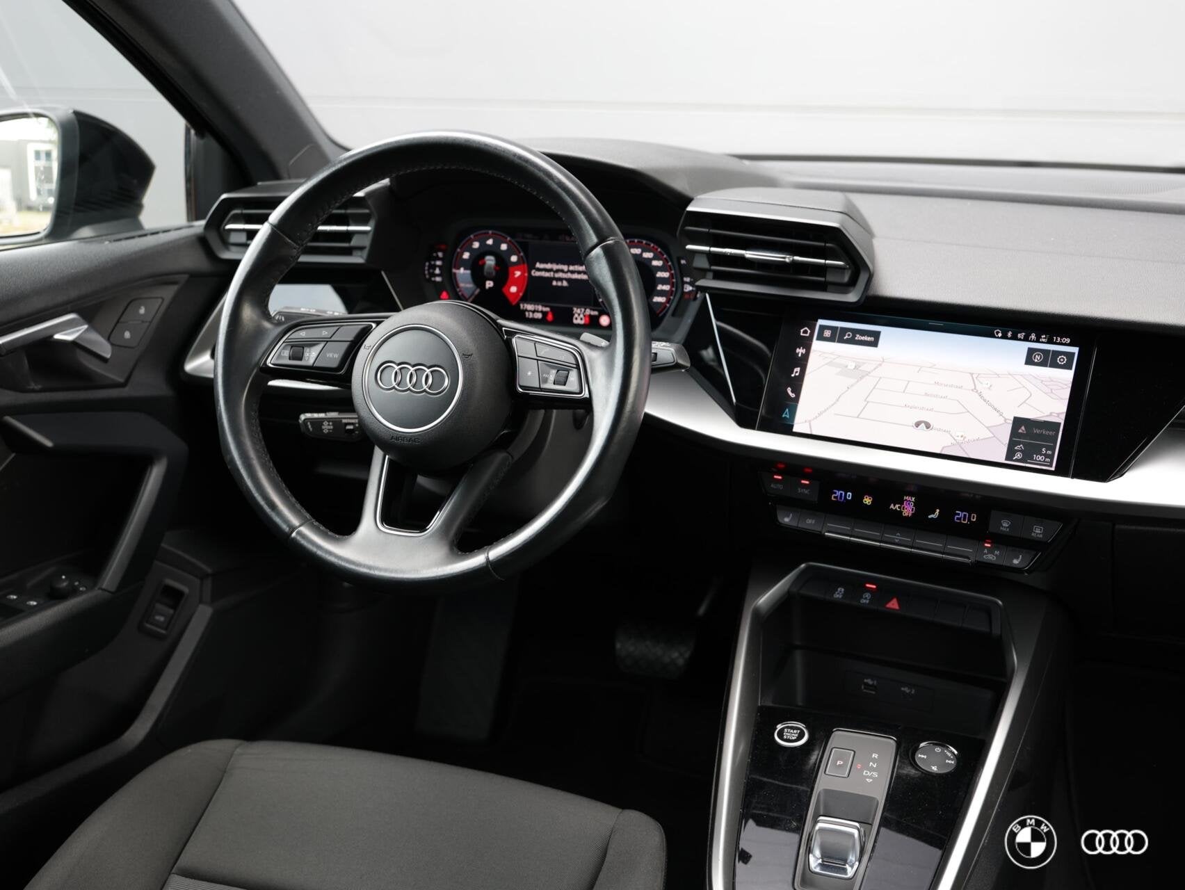 Audi A3 35 TFSI S LINE / ELEKT. STOEL / ACC / CARPLAY / STOE, Auto's, Audi, Stof, 1498 cc, 4 cilinders, Zwart