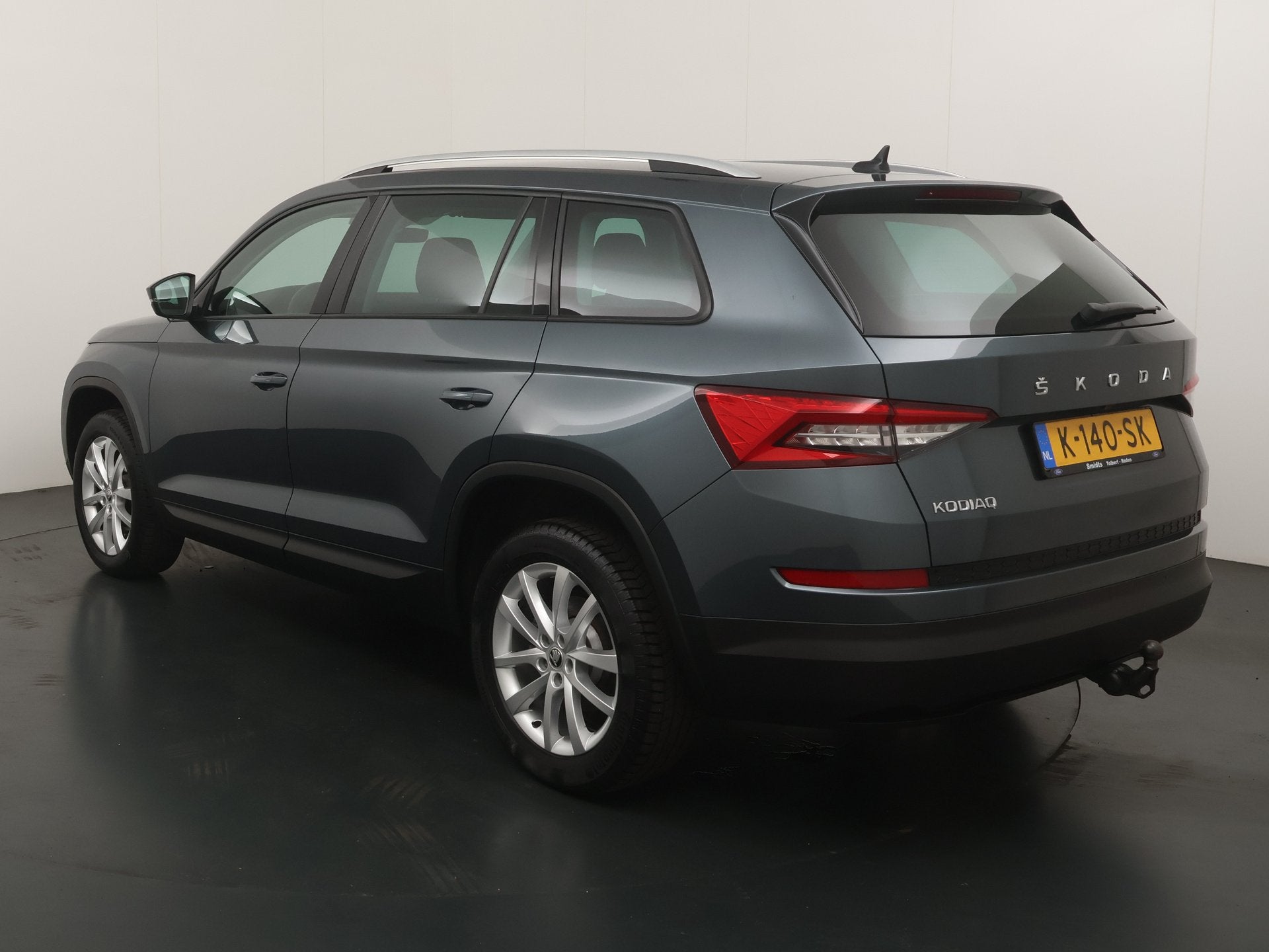 Skoda Kodiaq 1.5 TSI 150 pk Business Edition | Trekhaak | Ca, Auto's, 4 cilinders, Leder en Stof, Origineel Nederlands, Handgeschakeld