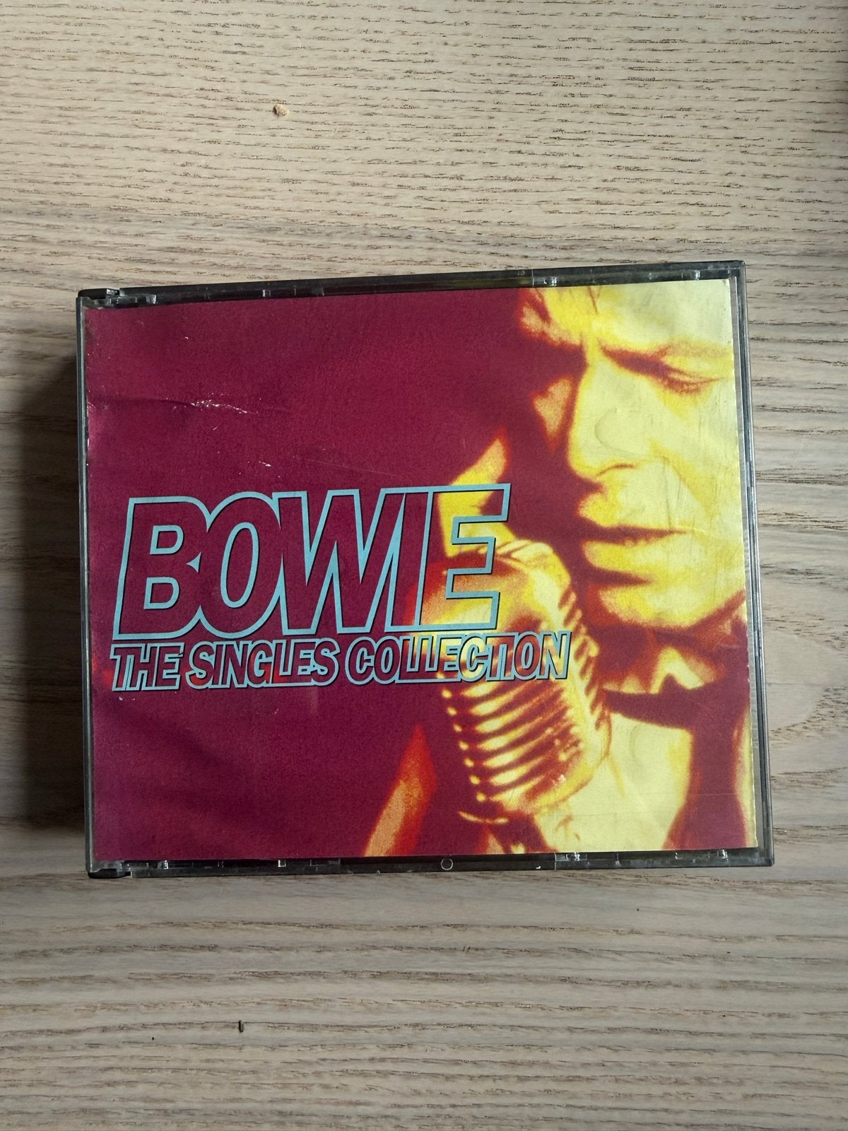 David Bowie - The Singles Collection CD (2 discs), Cd's en Dvd's, Cd's | Pop, Gebruikt, Pop, Verzamelalbum, Inclusief boekje, Ophalen of Verzenden