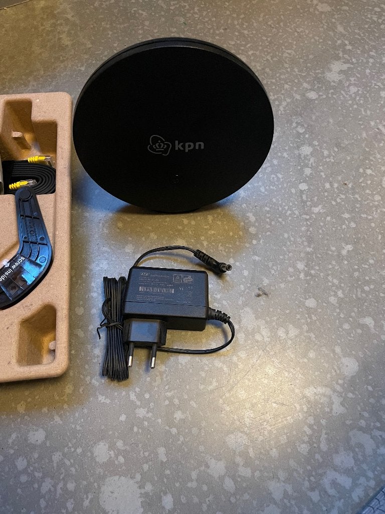 2x KPN Super WiFi 2.0 (wifi-6 mesh) - compleet met adapters, Computers en Software, WiFi-versterkers, Ophalen of Verzenden, Zo goed als nieuw