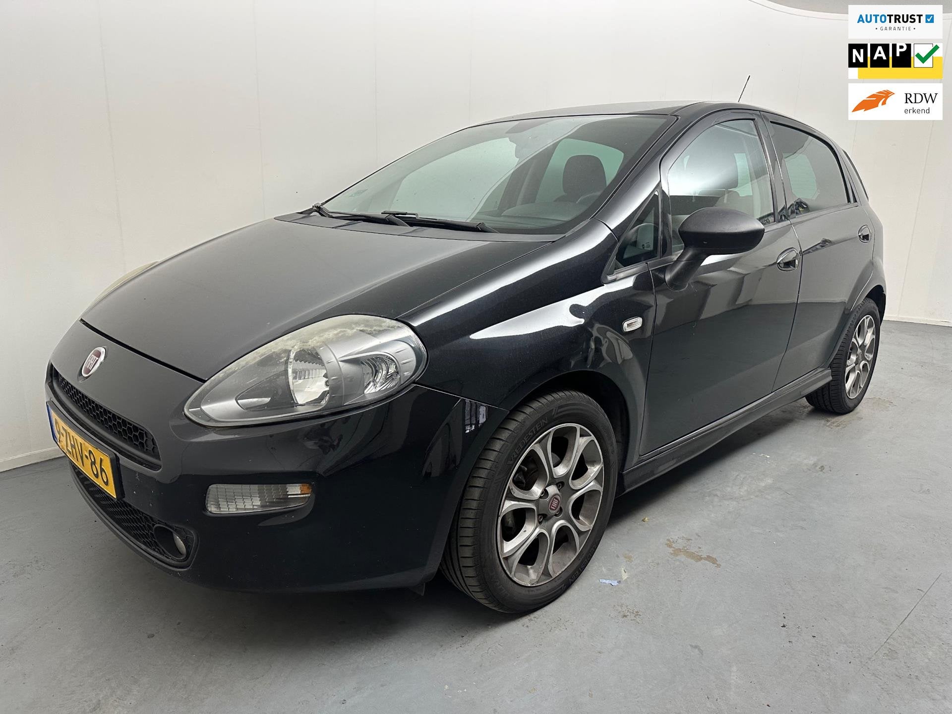 Fiat Punto Evo 0.9 TwinAir Lounge # Clima # Nap # Lmv, Voorwielaandrijving, 101 pk, Gebruikt, Origineel Nederlands