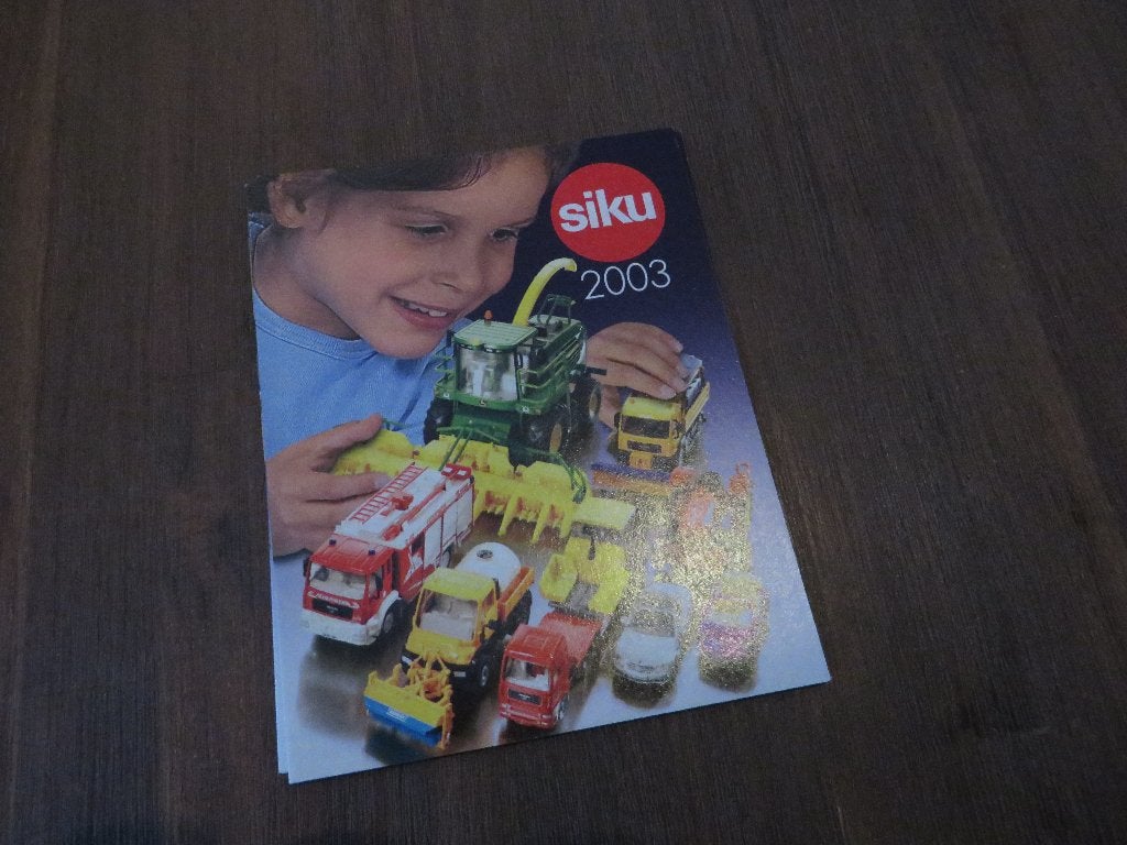 Siku Catalogus 2003, Ophalen of Verzenden, Zo goed als nieuw, Bus of Vrachtwagen, SIKU