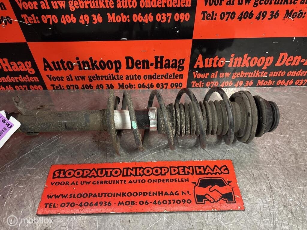 Toyota Aygo 108 C1 ('14-18) 1.0 12V Veerpoot Schokbreker LV, Gebruikt, Toyota, Ophalen of Verzenden, Toyota